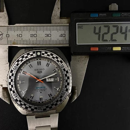 SEIKO LARRY DIVER Automatic Men's Watch — Japanese