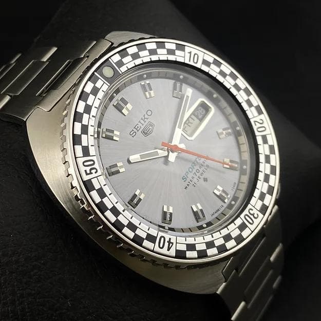 SEIKO LARRY DIVER Automatic Men's Watch — Japanese