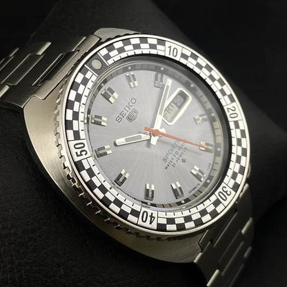 SEIKO LARRY DIVER Automatic Men's Watch — Japanese