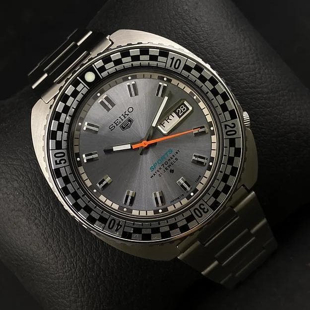 SEIKO LARRY DIVER Automatic Men's Watch — Japanese