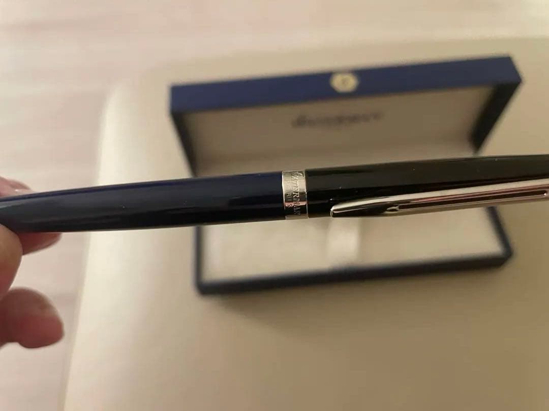 WATERMAN Navy ballpoint pen with slim metal body and dedicated case