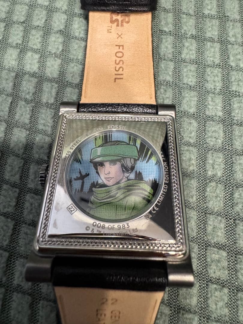 FOSSIL Star Wars Endor Leia Digital Men's Watch — Japanese