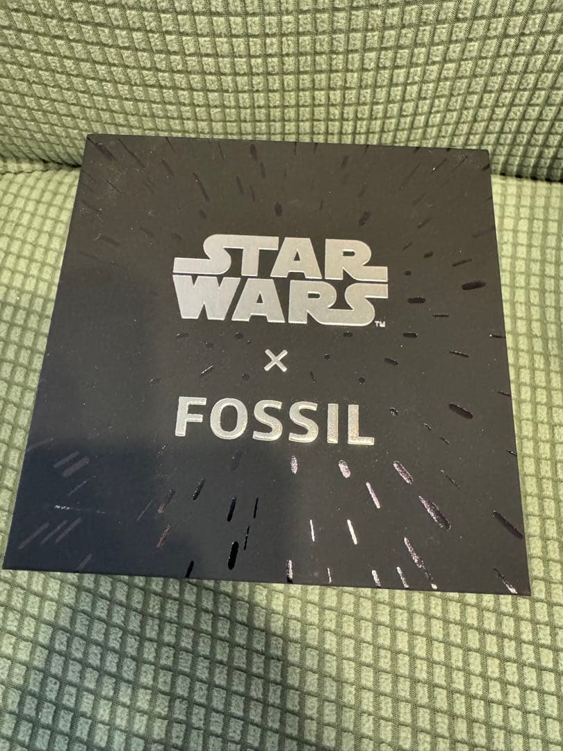 FOSSIL Star Wars Endor Leia Digital Men's Watch — Japanese