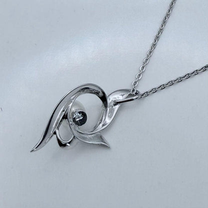 Mikimoto pearl necklace featuring 6.1mm pearls on a 42 cm sterling silver chain