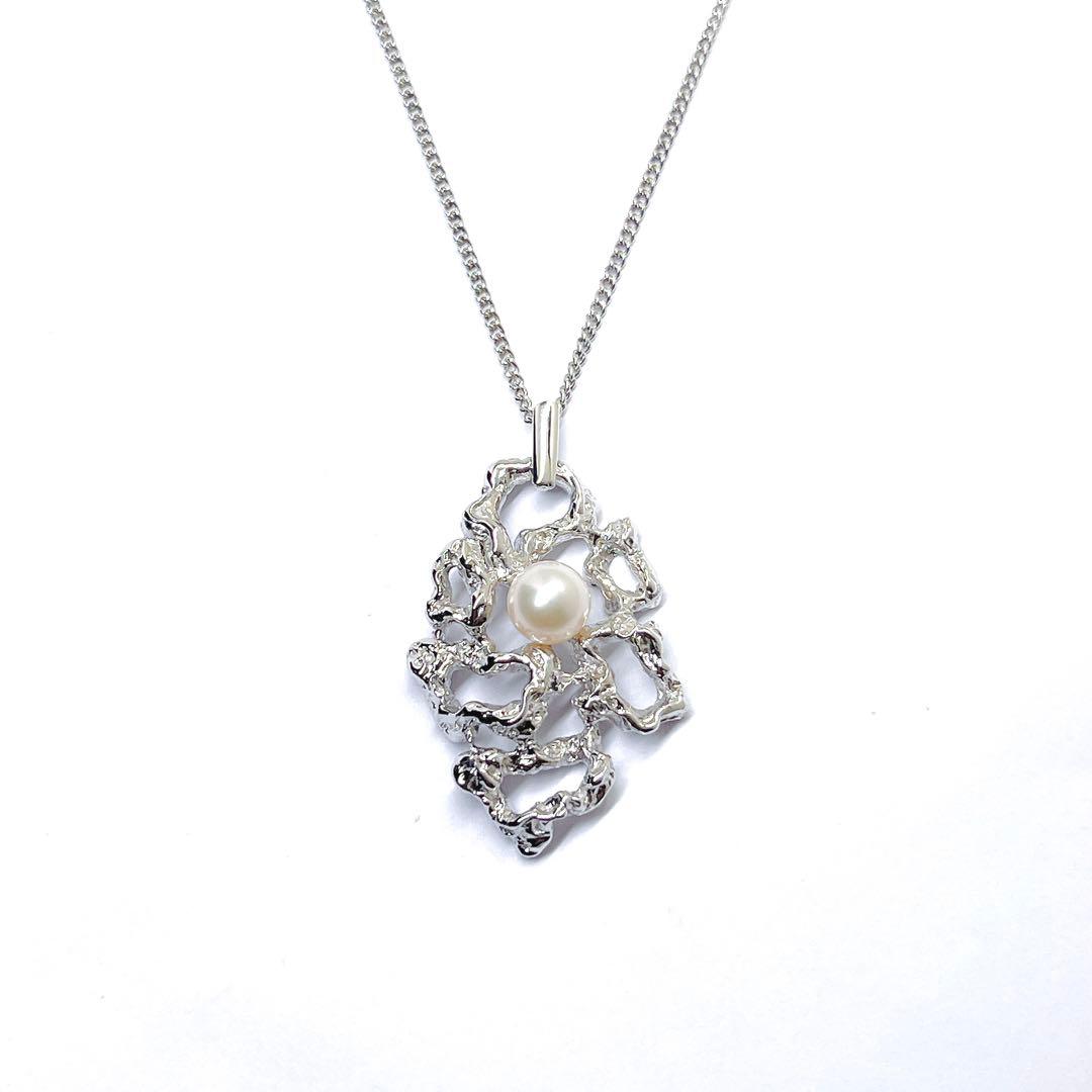 MIKIMOTO silver pearl necklace pendant featuring a 6.5mm pearl on a 43cm chain