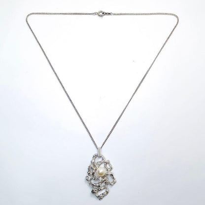 MIKIMOTO silver pearl necklace pendant featuring a 6.5mm pearl on a 43cm chain