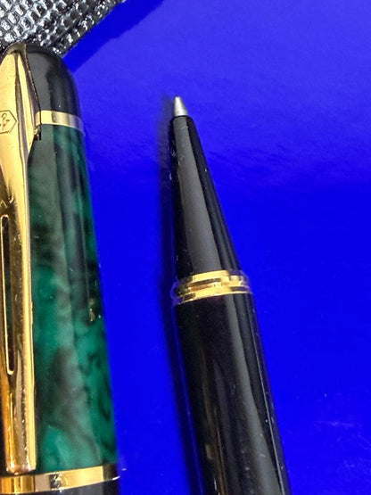 Waterman Phileas fountain pen in green marble with medium stainless steel nib and gold and silver bicolor finish