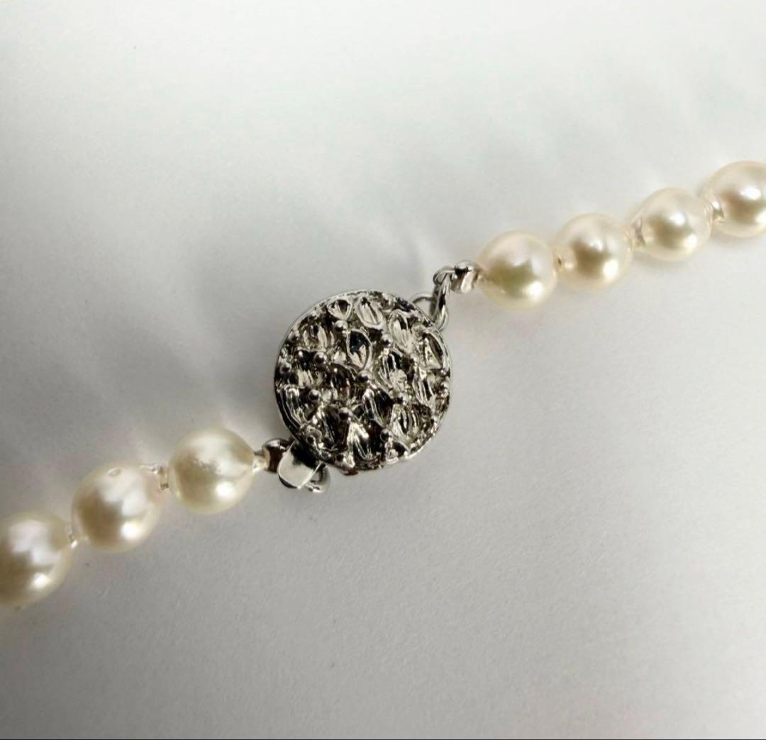 Honma Pearl Akoya Baroque white pearl necklace measuring 41.5 cm with 5 mm pearls for formal and casual use