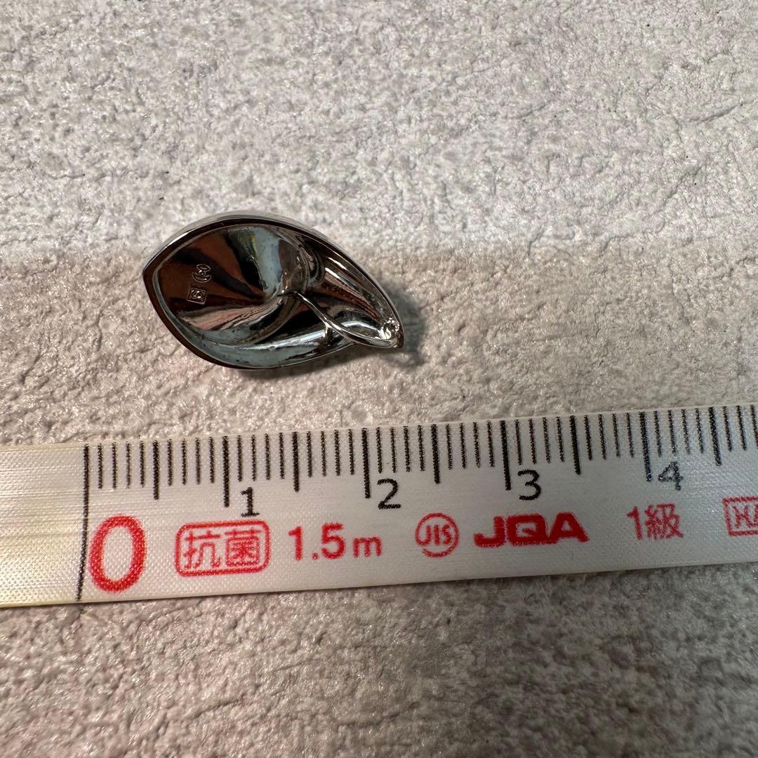 Silver 18.223 pendant top featuring a 6.5mm white pearl decoration