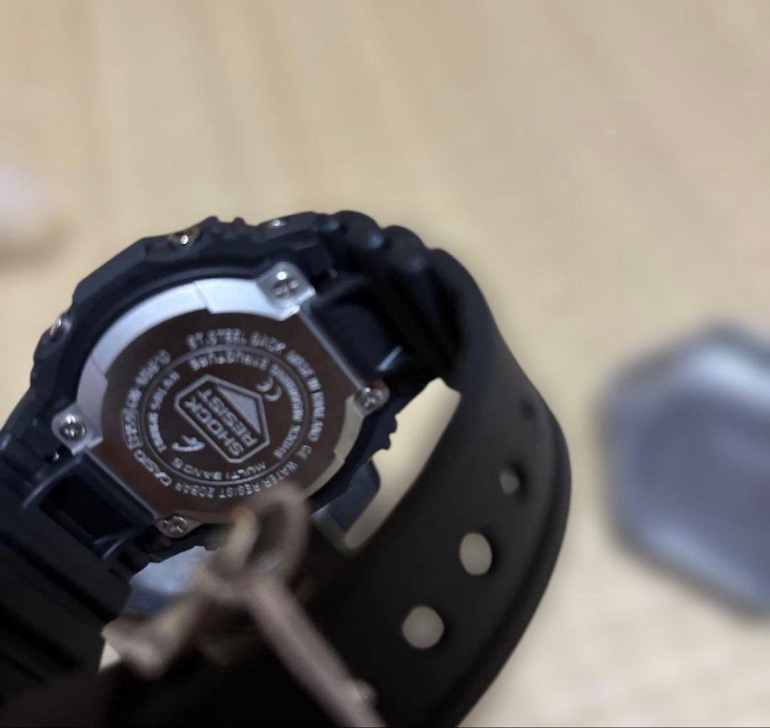 CASIO G-SHOCK 専用缶ケース付き Digital Men's Watch — Japanese