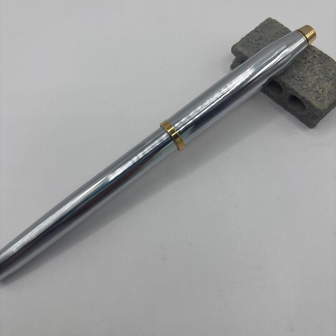 CROSS Classic Century II Fountain Pen Medalist with fine nib in polished finish