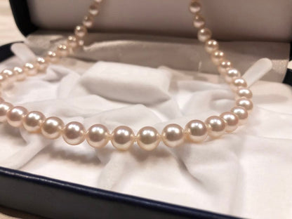 Elegant Akoya pearl necklace featuring 8mm pearls on a 42.5cm string