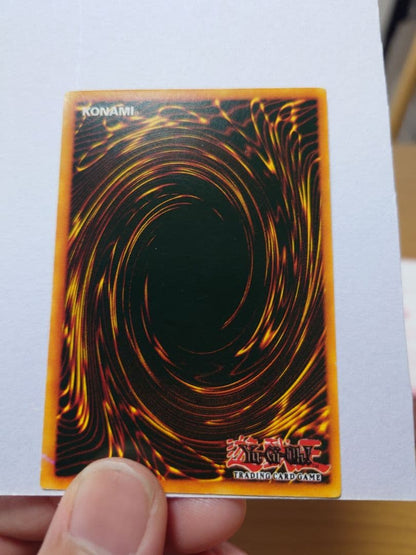 Yu-Gi-Oh Blue-Eyes White Dragon — Japanese