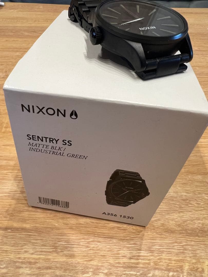 NIXON THE SENTINEL Quartz Men's Watch — Japanese