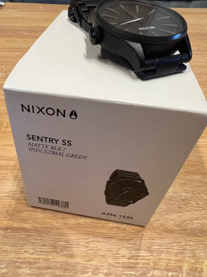 NIXON THE SENTINEL Quartz Men's Watch — Japanese