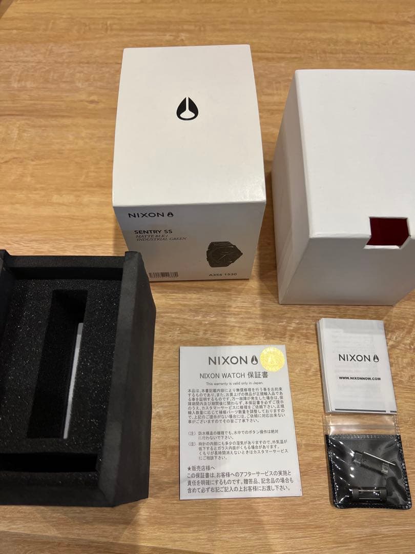 NIXON THE SENTINEL Quartz Men's Watch — Japanese