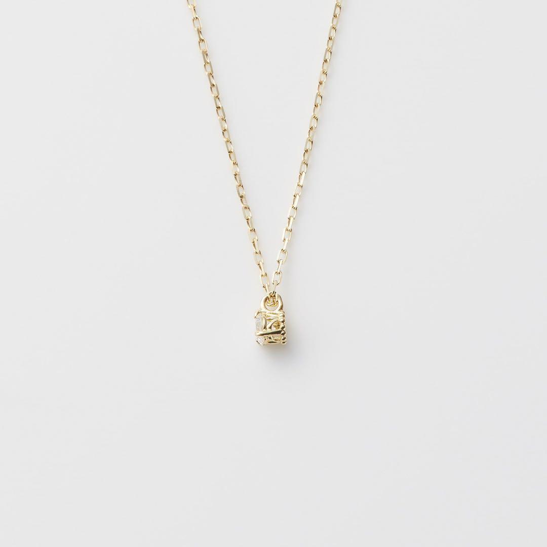 Agete K18 One Pearl Diamond Necklace featuring 0.05ct diamond pendant on a 40cm gold chain