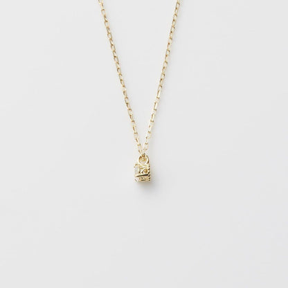 Agete K18 One Pearl Diamond Necklace featuring 0.05ct diamond pendant on a 40cm gold chain