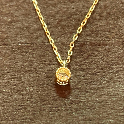 Agete K18 One Pearl Diamond Necklace featuring 0.05ct diamond pendant on a 40cm gold chain