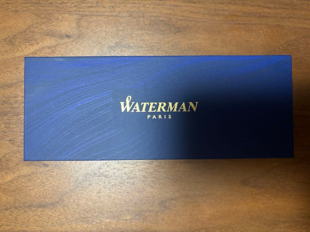 WATERMAN Metropolitan Essential Rubber Black GT Ballpoint Pen with gold trim and black rubber barrel