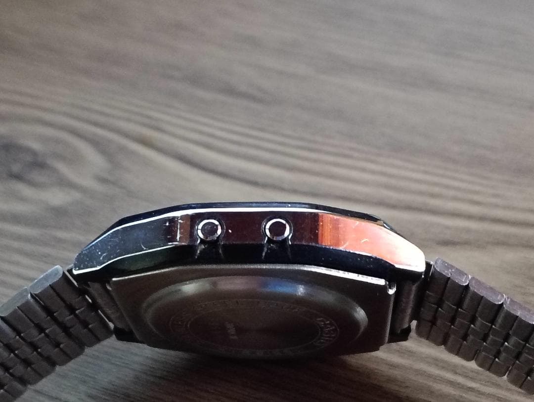CASIO B815 Digital Men's Watch — Japanese