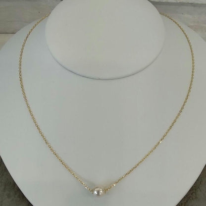 MIKIMOTO necklace with 7.1mm Akoya pearl on 42.5cm 18K yellow gold thread