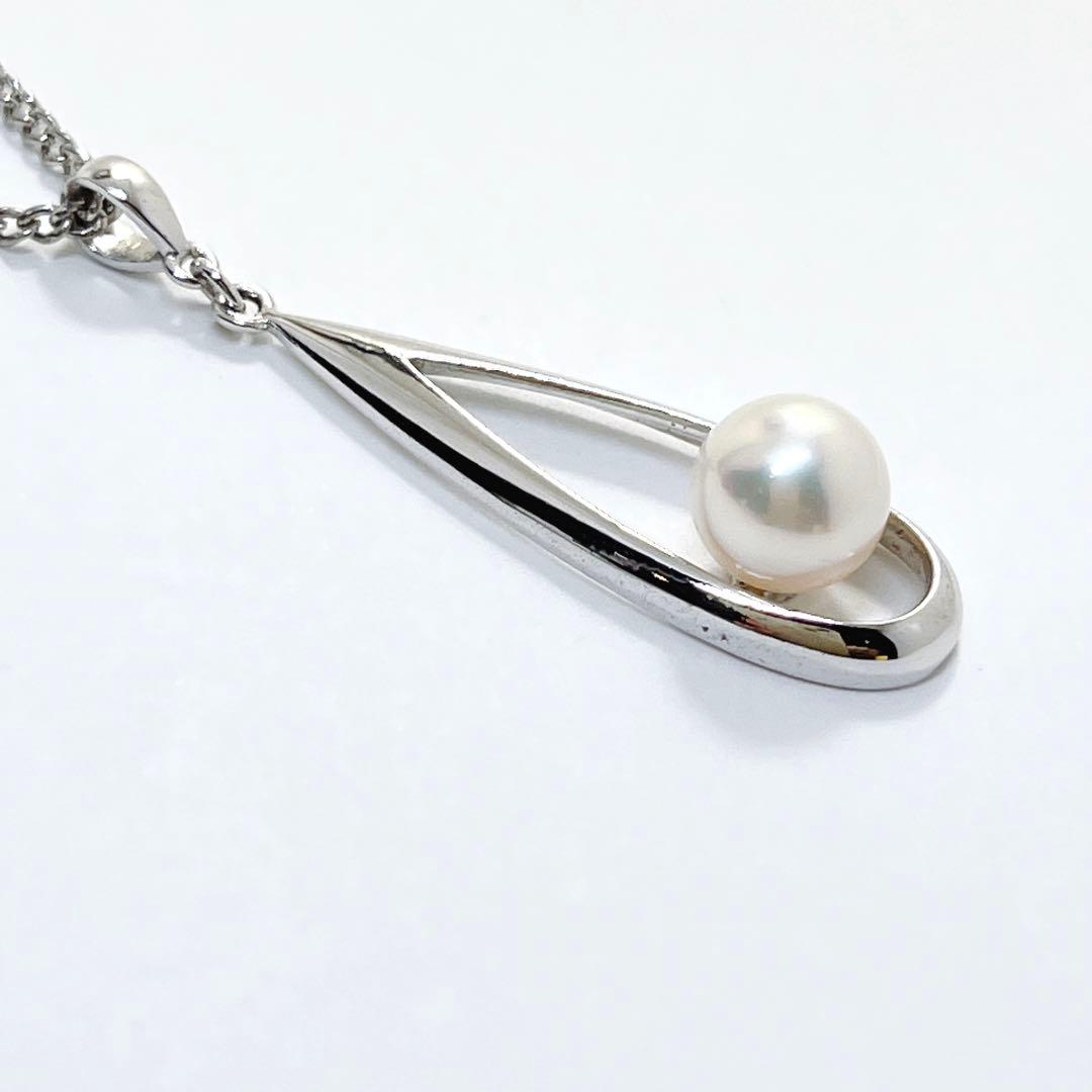 MIKIMOTO silver pearl necklace approximately 42 cm long weighing 3.8 grams