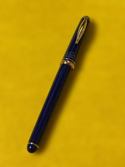 PILOT Fountain Pen PARIS ROISSY model with fine nib and 150mm length in sleek design