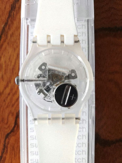 swatch suow107 Quartz Men's — Japanese