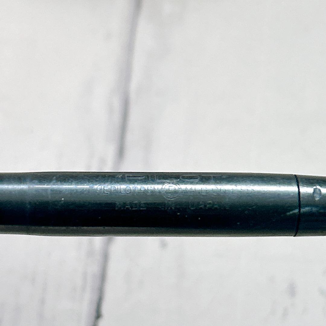 PILOT 14K gold fountain pen model 8063 made in Japan shown with cap on