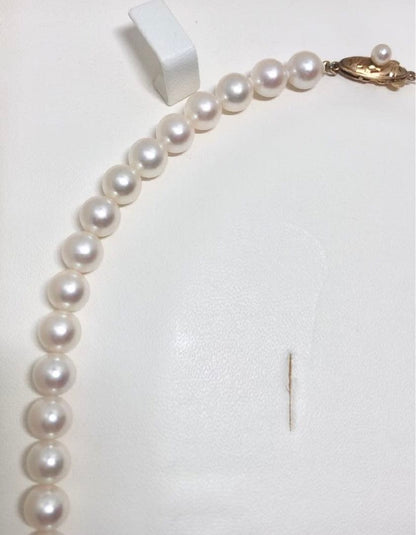k18 Akoya pearl necklace with round white pearls sized 7.0-7.5mm on a 41.5cm chain