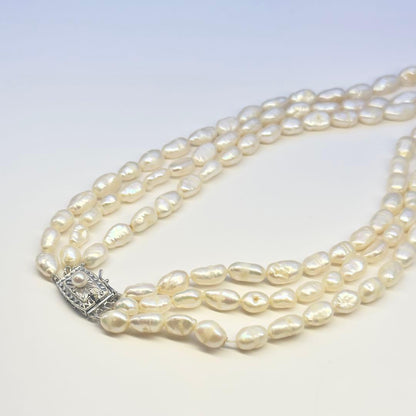 Tasaki SV 3-strand necklace featuring baroque pearls with a length of approximately 41cm