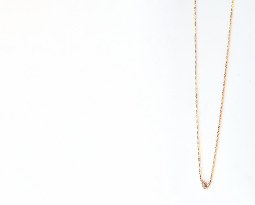 Agete yellow gold necklace featuring 5 diamonds totaling 0.08 carats on a 40cm adjustable chain