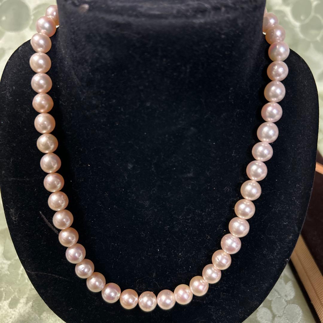 Domestic Akoya pearl necklace with large 8 millimeter pearls measuring 43 centimeters in length