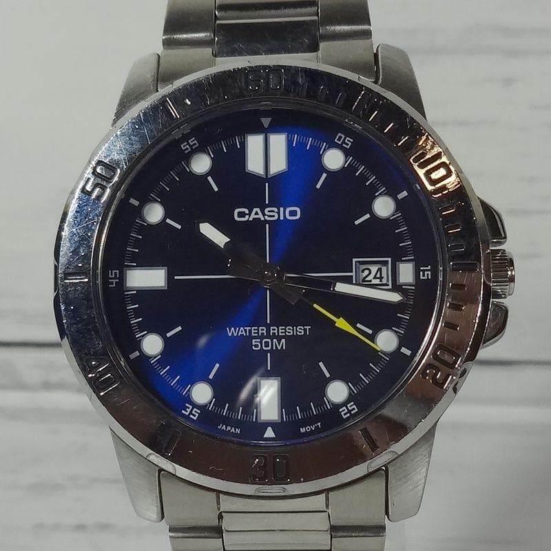 CASIO MTP-VD01 Quartz Men's Watch — Japanese