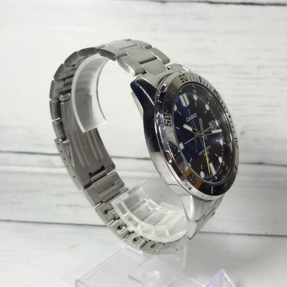 CASIO MTP-VD01 Quartz Men's Watch — Japanese