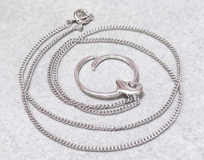 Mikimoto Circle Silver Necklace with a circle pendant on a 43 cm silver chain