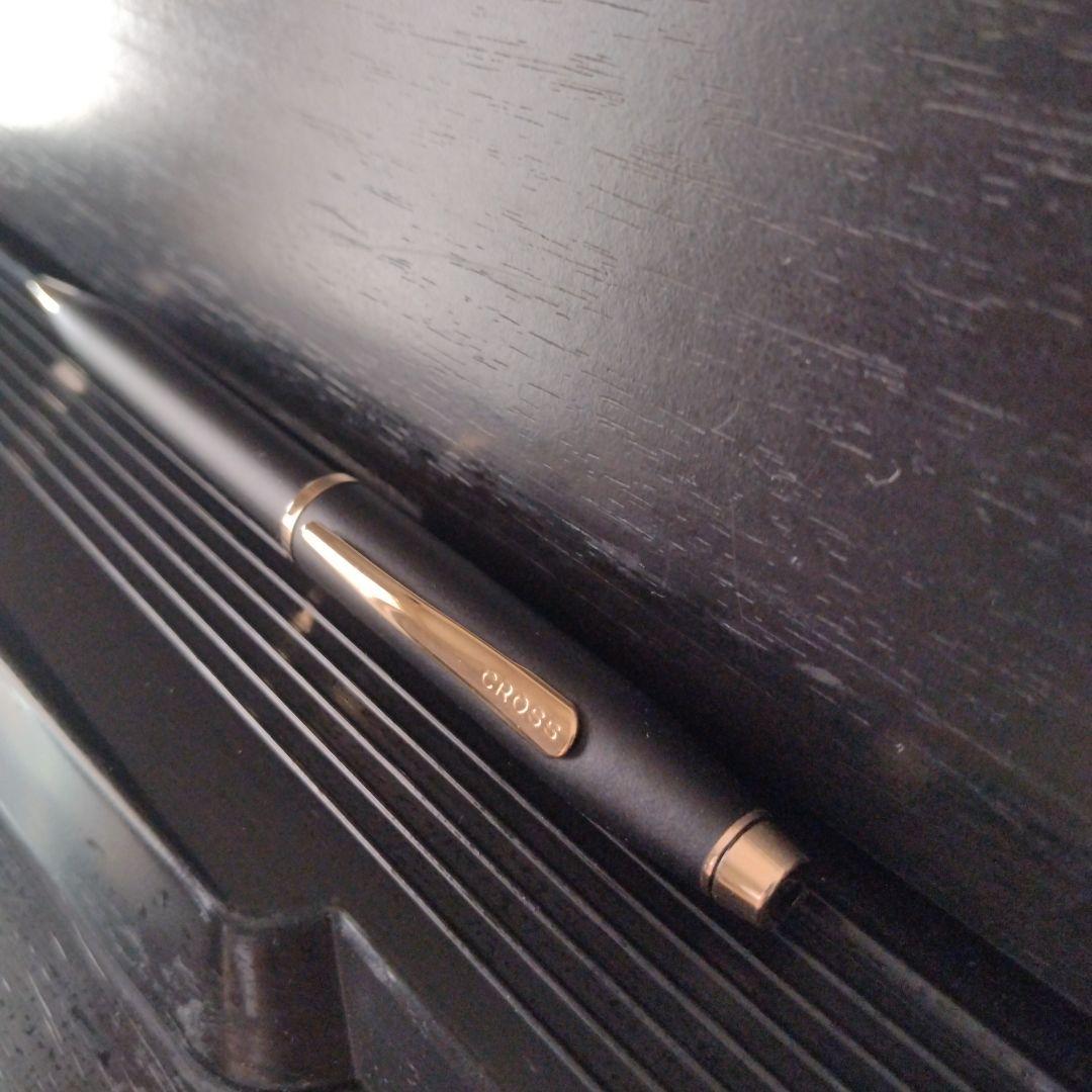 CROSS Century II black lacquer oil-based ballpoint pen with brass body and medium point