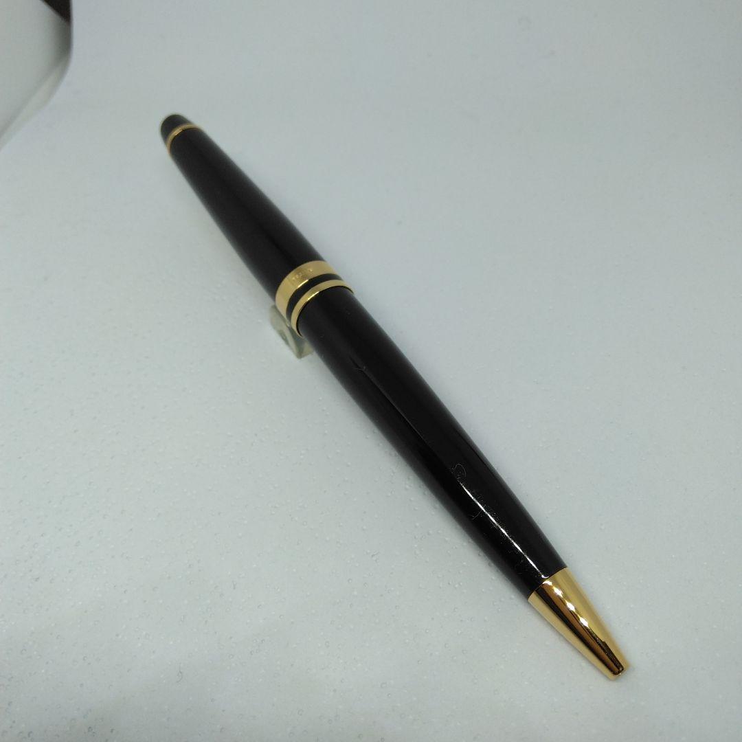 Waterman Expert Black GTBP ballpoint pen with metal black body and gold accents shown with dedicated case