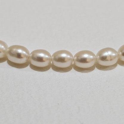 Mikimoto Perlita pearl necklace in 18K yellow gold with 4.1mm pearls, 40cm length, vintage design