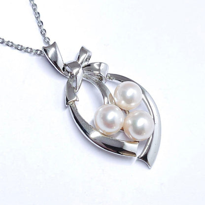 Mikimoto pearl necklace ribbon with 6.1-6.5mm pearls on silver chain, 40cm length