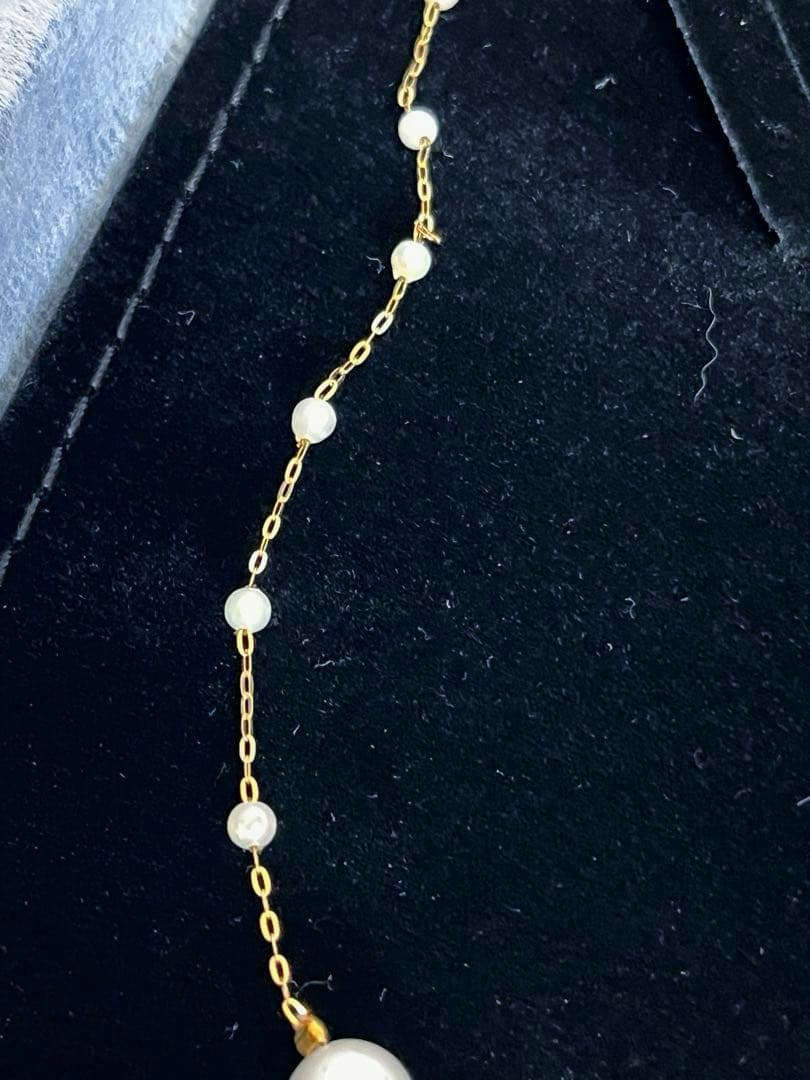 Akodya Pearl Necklace K18 with 18 large pearls and 20 baby pearls, 42 cm length
