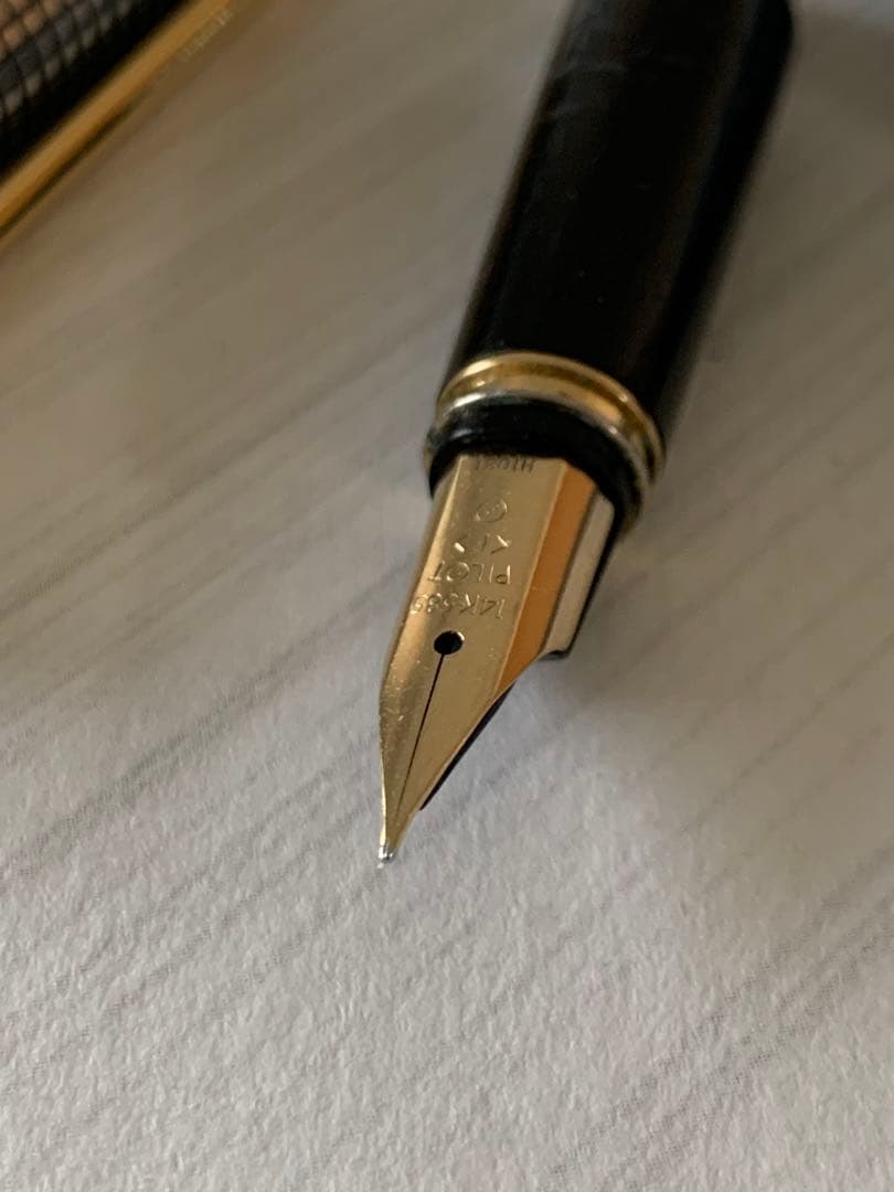 PILOT Sterling Silver Fountain Pen with 14K gold nib, showing slight grip damage and missing ring part