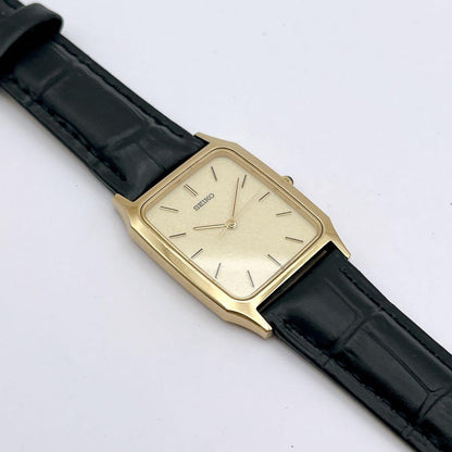 SEIKO Vintage SEIKO Square Tank 90s Quartz Men's Watch — Japanese