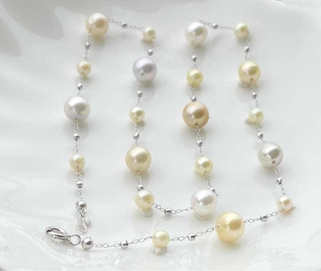 White Queen Pearl Golden Queen Pearl Akoya Pearl Station Necklace with 7.5-8mm and 4.5-5.5mm pearls