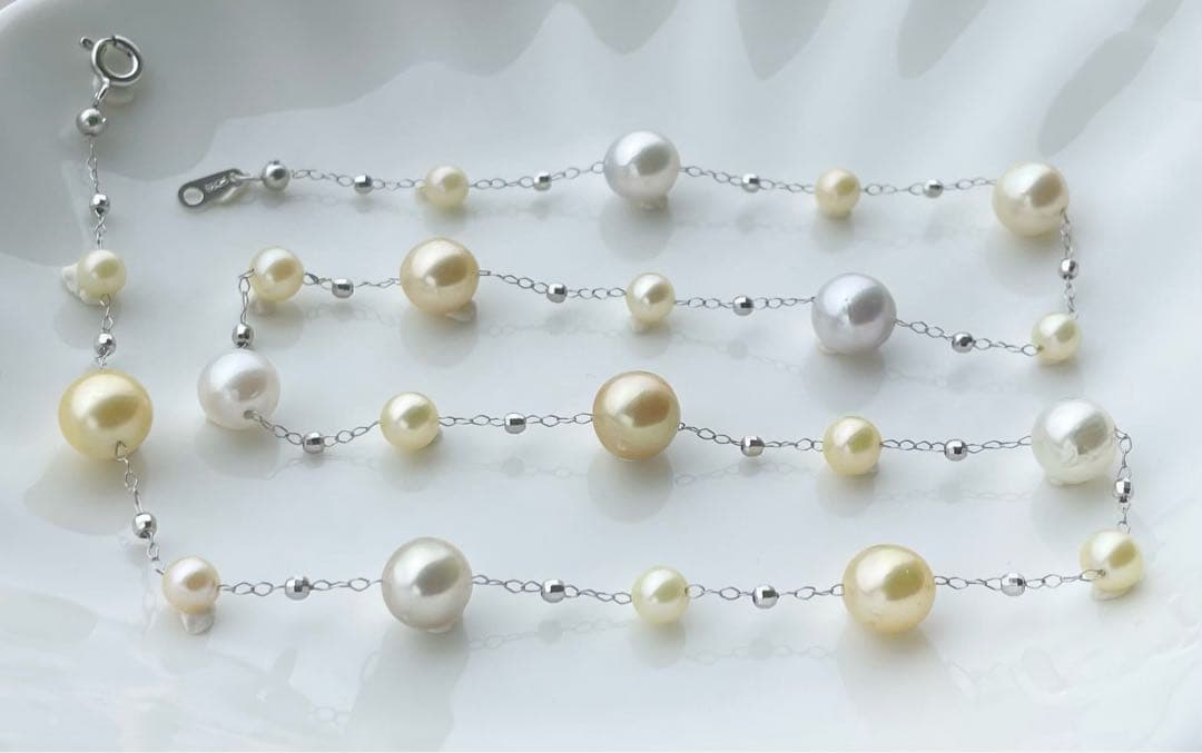 White Queen Pearl Golden Queen Pearl Akoya Pearl Station Necklace with 7.5-8mm and 4.5-5.5mm pearls