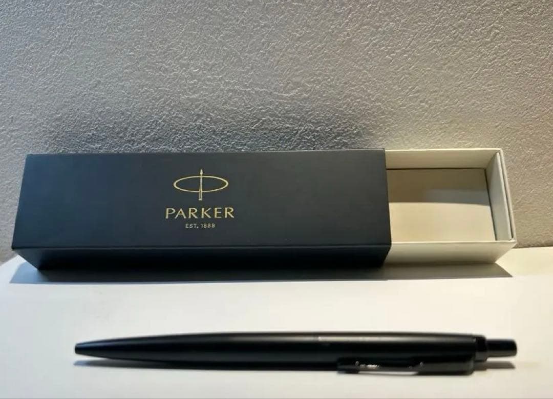 PILOT & Parker ballpoint pen set in Eternal Black with double action mechanism and black ink