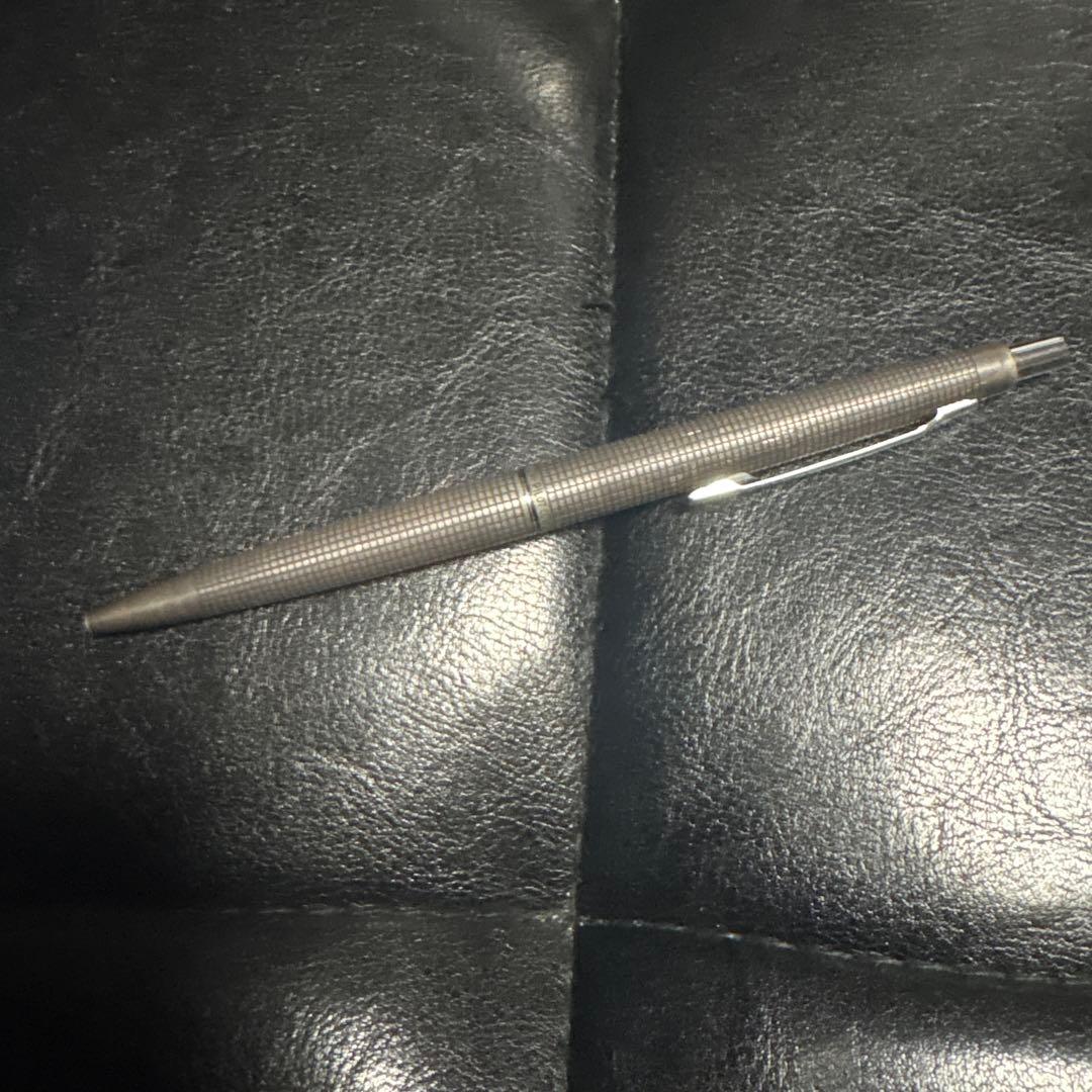 Vintage PILOT sterling silver ballpoint pen featuring Chidori pattern and knock mechanism