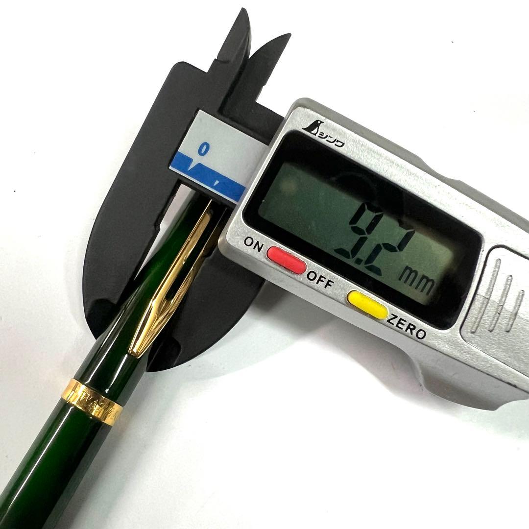 WATERMAN Preface Green Escipist 17 mechanical pencil with green marble pattern and 0.5 mm lead