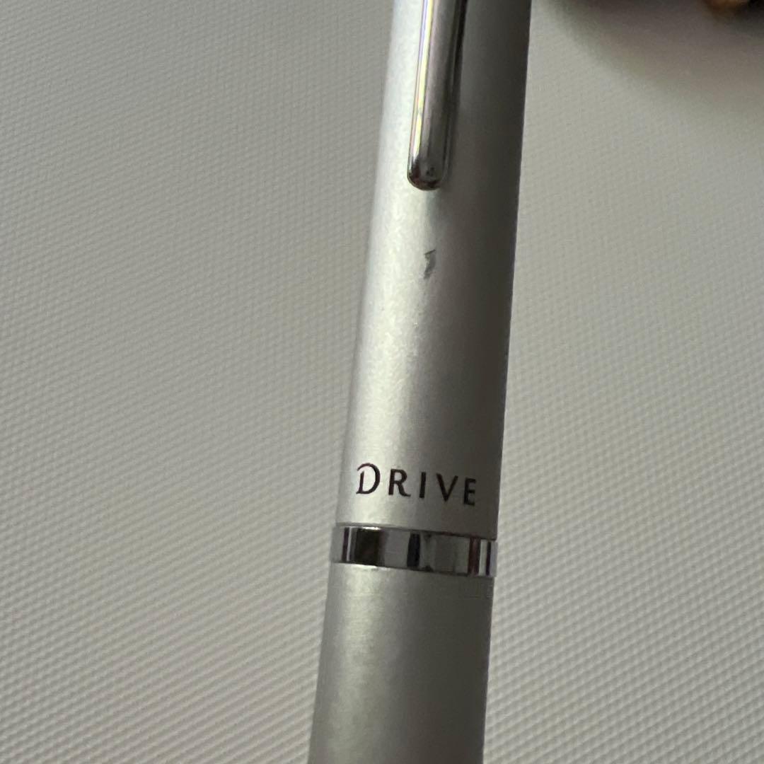 Pilot 5-piece pen set with Drive Pearl-white and 2+1SR Dark Blue pens shown